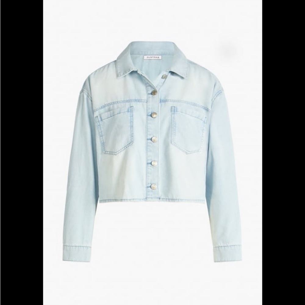 JUST FAB Denim Button Down Cropped Shirt - Size Medium - NWT